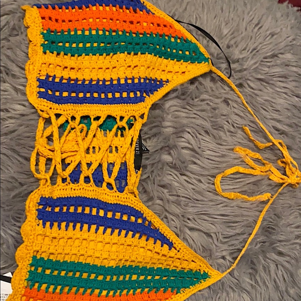 F21 / MEDIUM / Knitted bandeau top